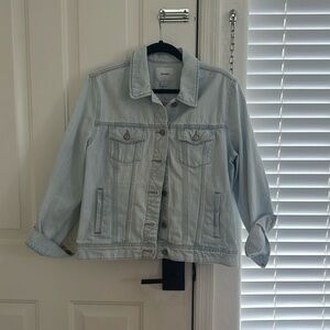 Old Navy “Cool Girl” Light wash Denim Jacket - XL